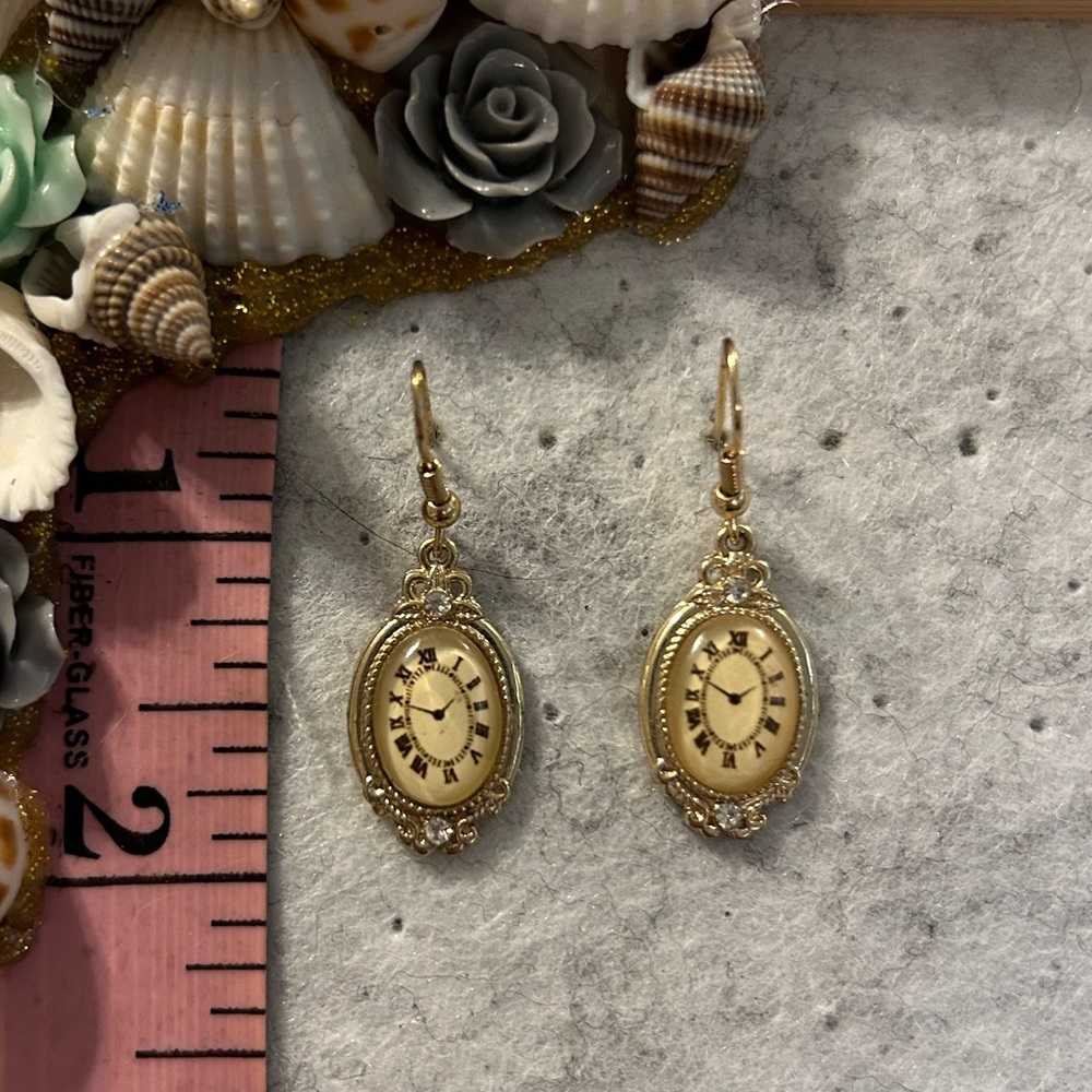 BNWT Metal Clock Earrings.